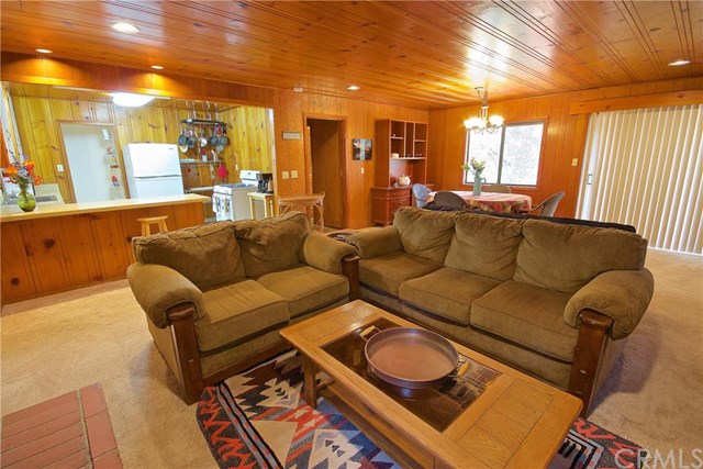 39611 East Idylwild, Bass Lake, CA 93604