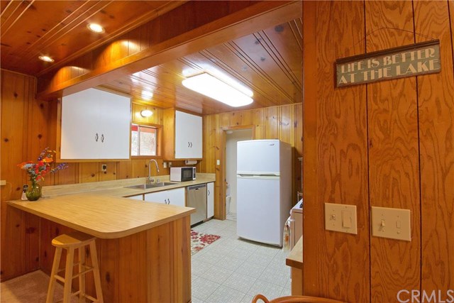 39611 East Idylwild, Bass Lake, CA 93604