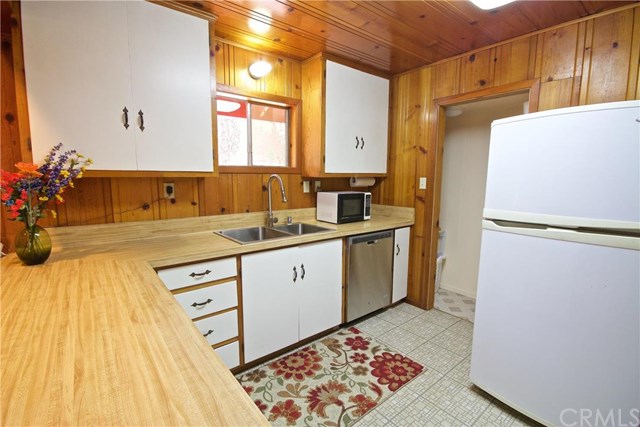 39611 East Idylwild, Bass Lake, CA 93604