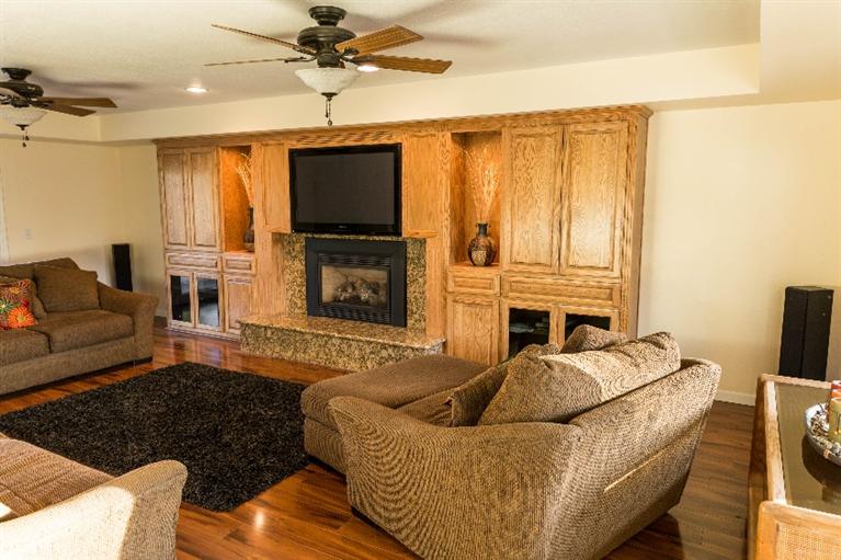 7234 North Traverse Avenue, Clovis, CA 93619