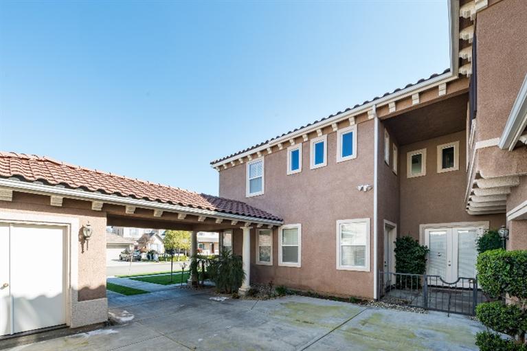 1910 Serena Avenue, Clovis, United States 93619