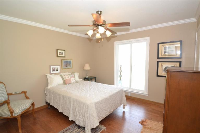 8580 Chamise Avenue, Clovis, CA 93619