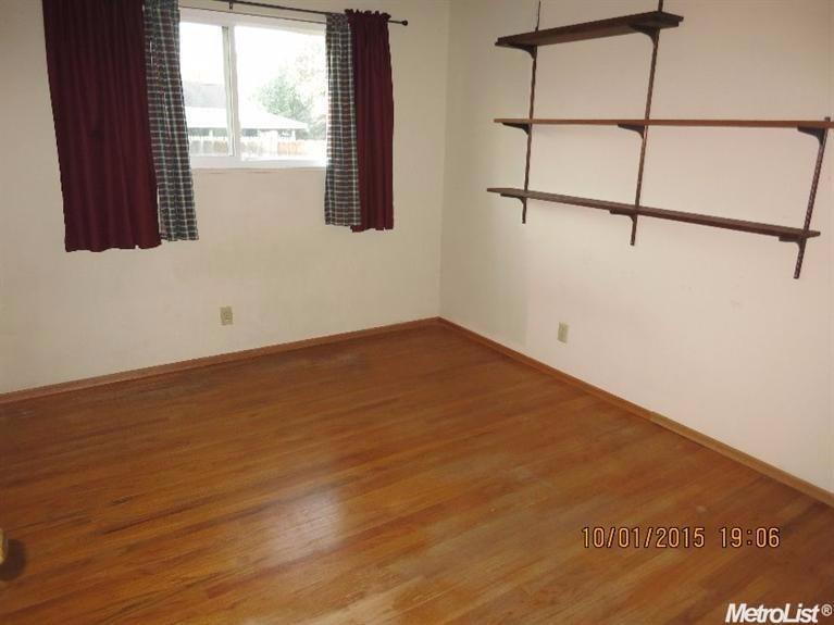 914Granada Cir, Los Banos, CA 93635