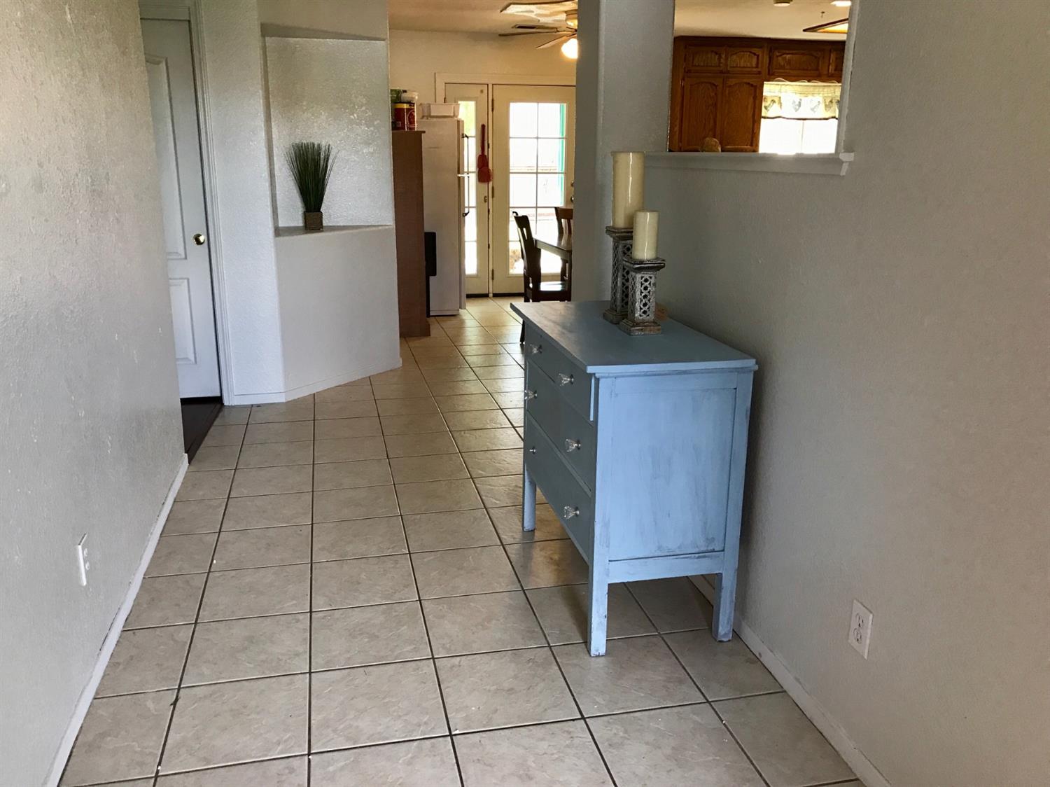 984Arthur Ct, Madera, CA 93637