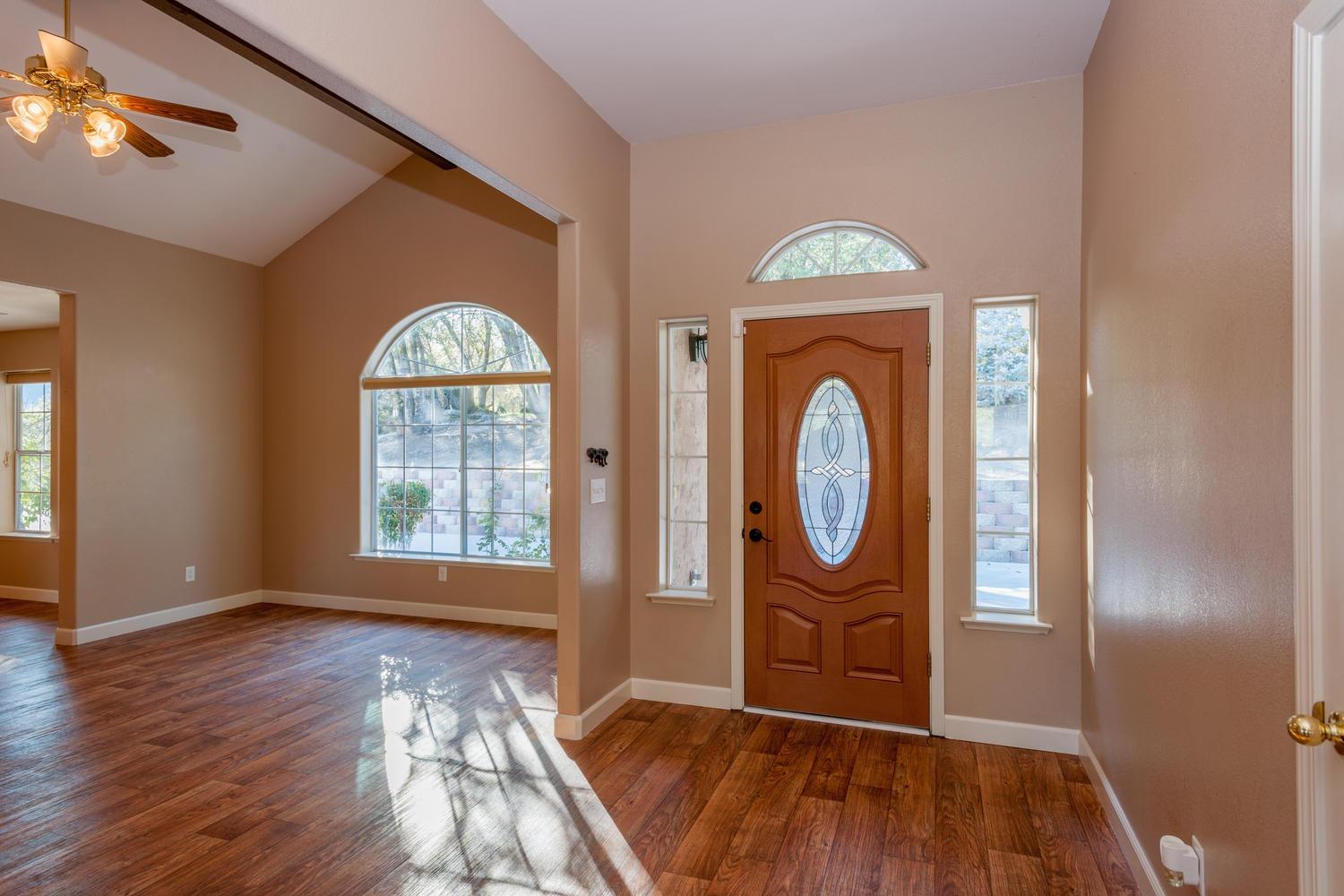 46283 Vista Del Rio Drive, Oakhurst, CA 93644