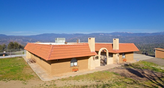 38720 Highway 41, Oakhurst, United States 93644