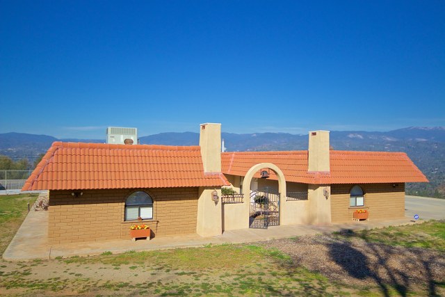 38720 Highway 41, Oakhurst, United States 93644