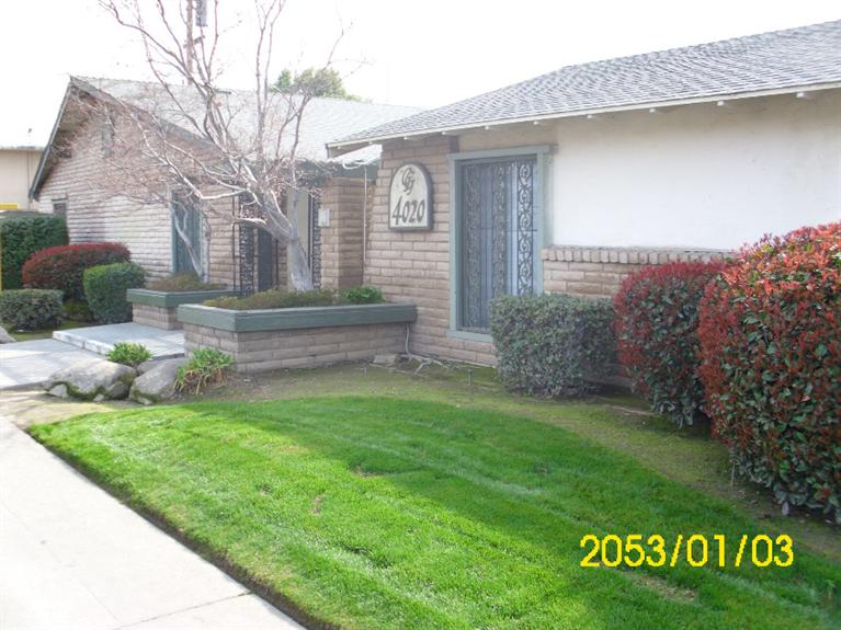 105 W Herndon Ave