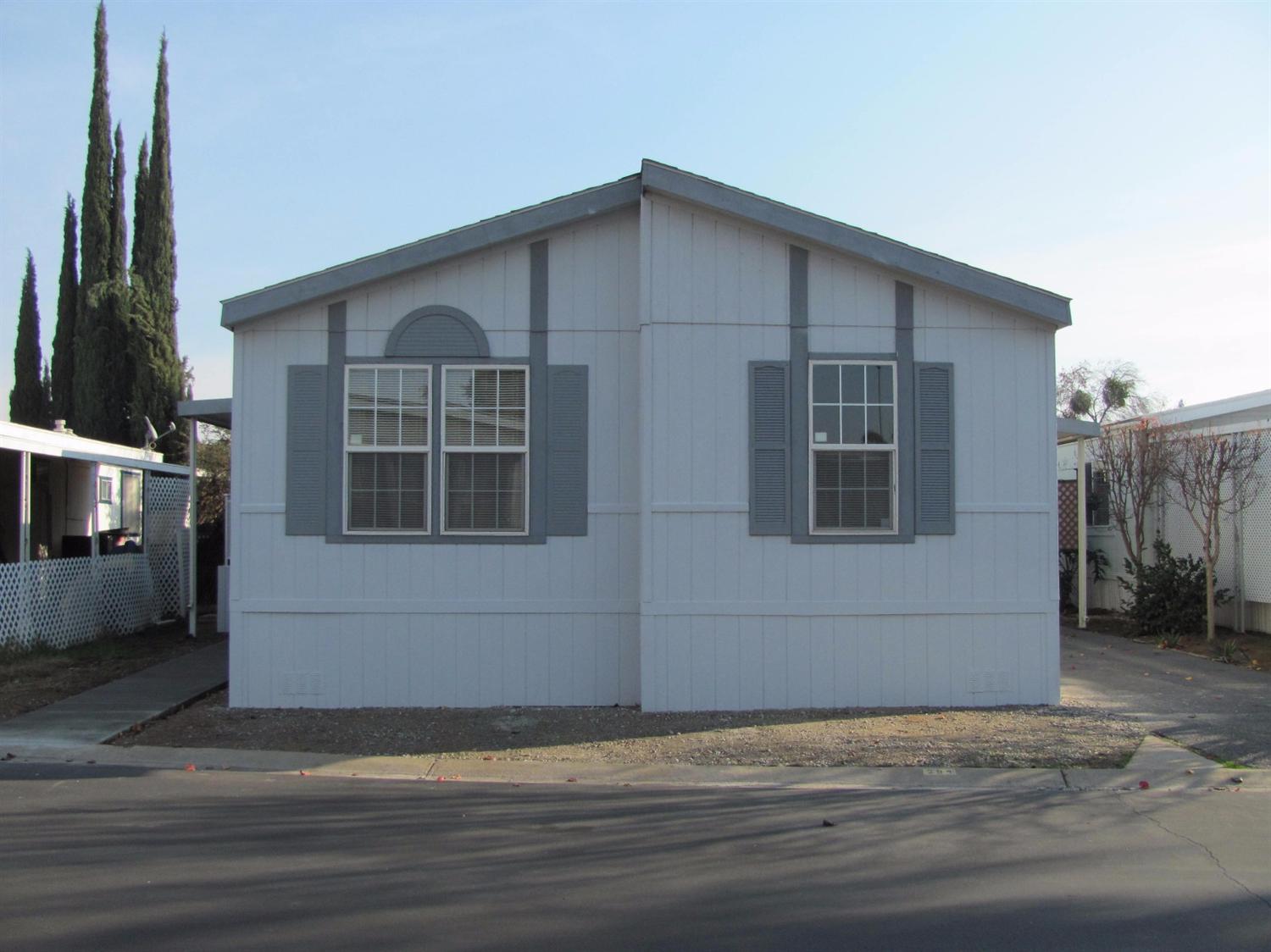 105 W Herndon Ave