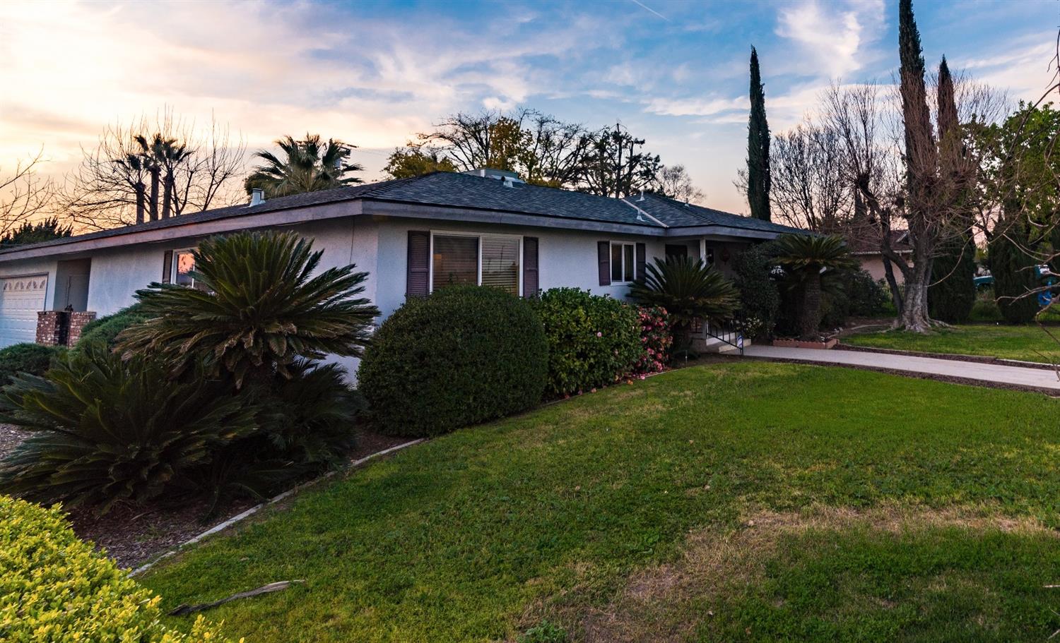 1477 Cyrier Avenue, Reedley, CA 93654