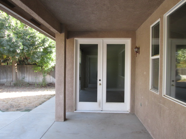348 Willow Glenn DrReedley, CA, 93654Fresno County