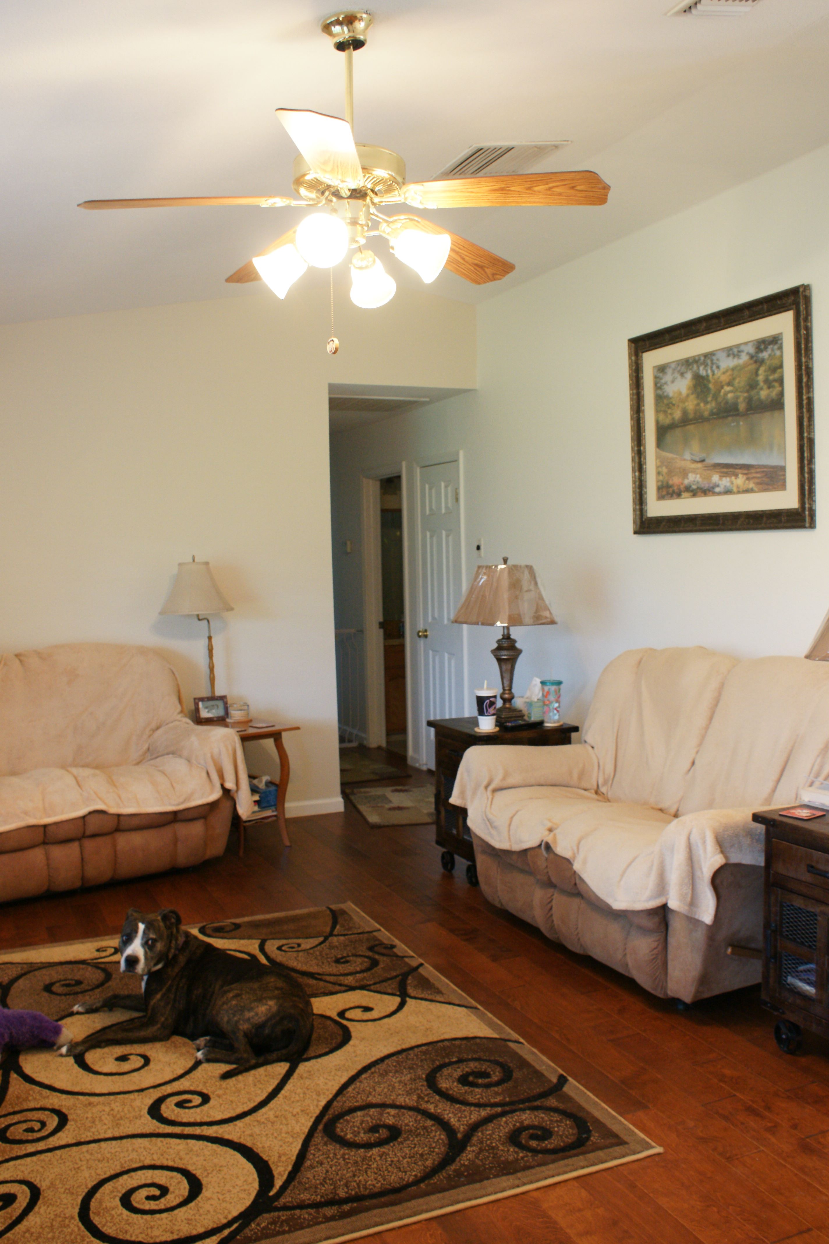 8062 Monreal Dr, Sanger, CA 93657
