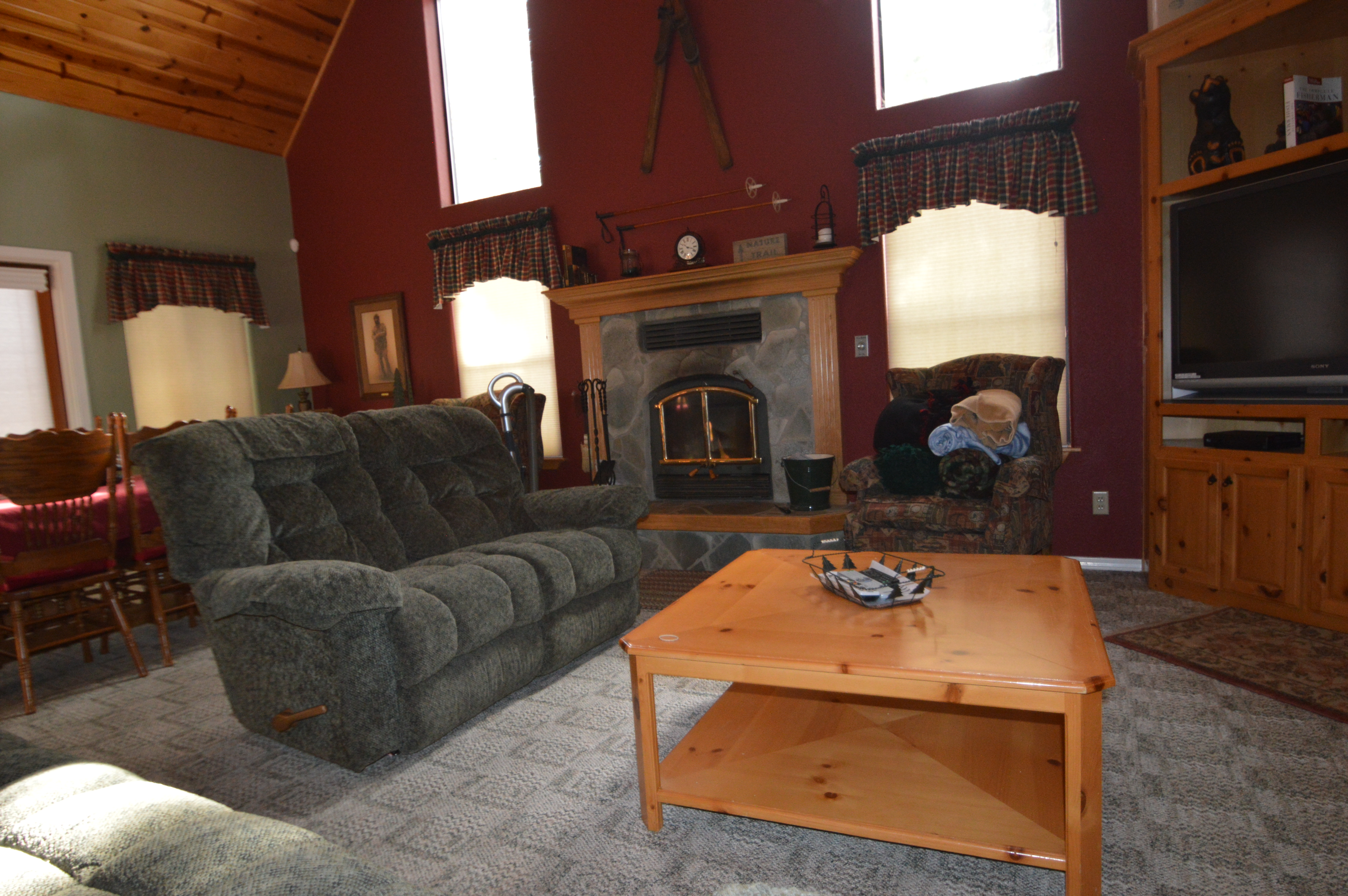 42067 Granite Ridge Road, Shaver Lake, United States 93664