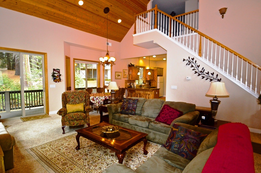 42401 Leisure Lane, Shaver Lake, United States 93664