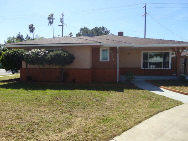 2711 E Simpson AveFresno, CA, 93703Fresno County