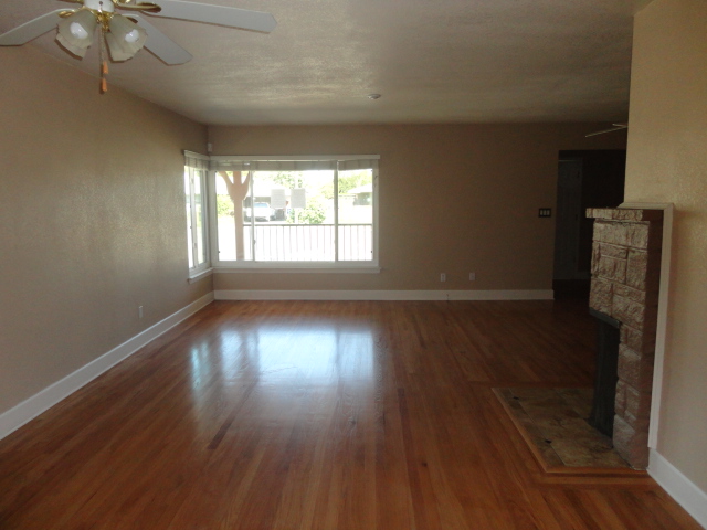 2711 E Simpson AveFresno, CA, 93703Fresno County