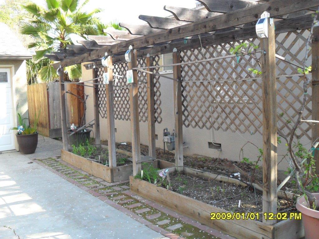 65 East Garland Avenue, Fresno, CA 93704