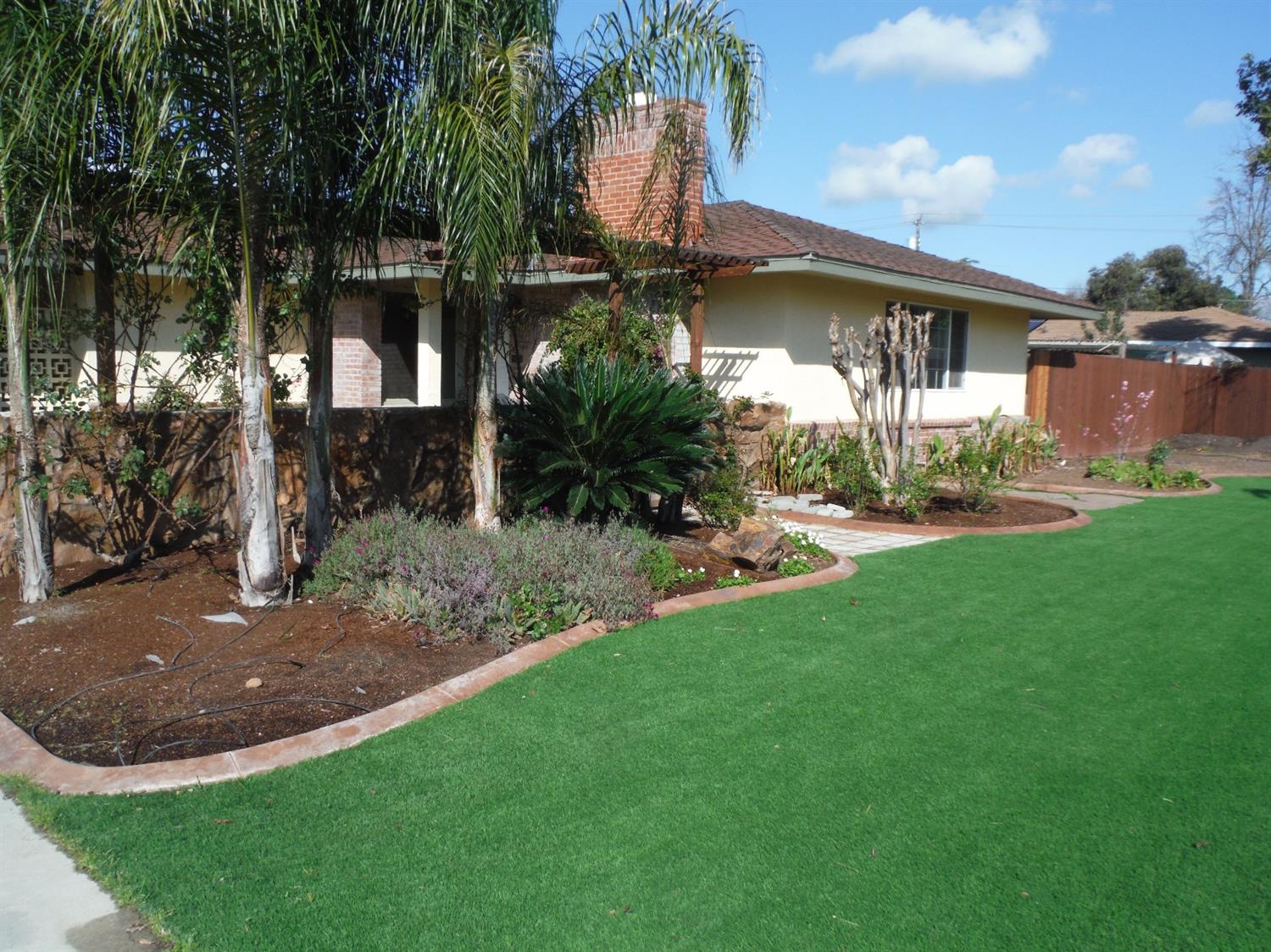4265 North Fruit Avenue, Fresno, CA 93705