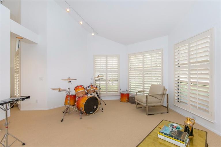 2775 West Athens Avenue, Fresno, CA 93711