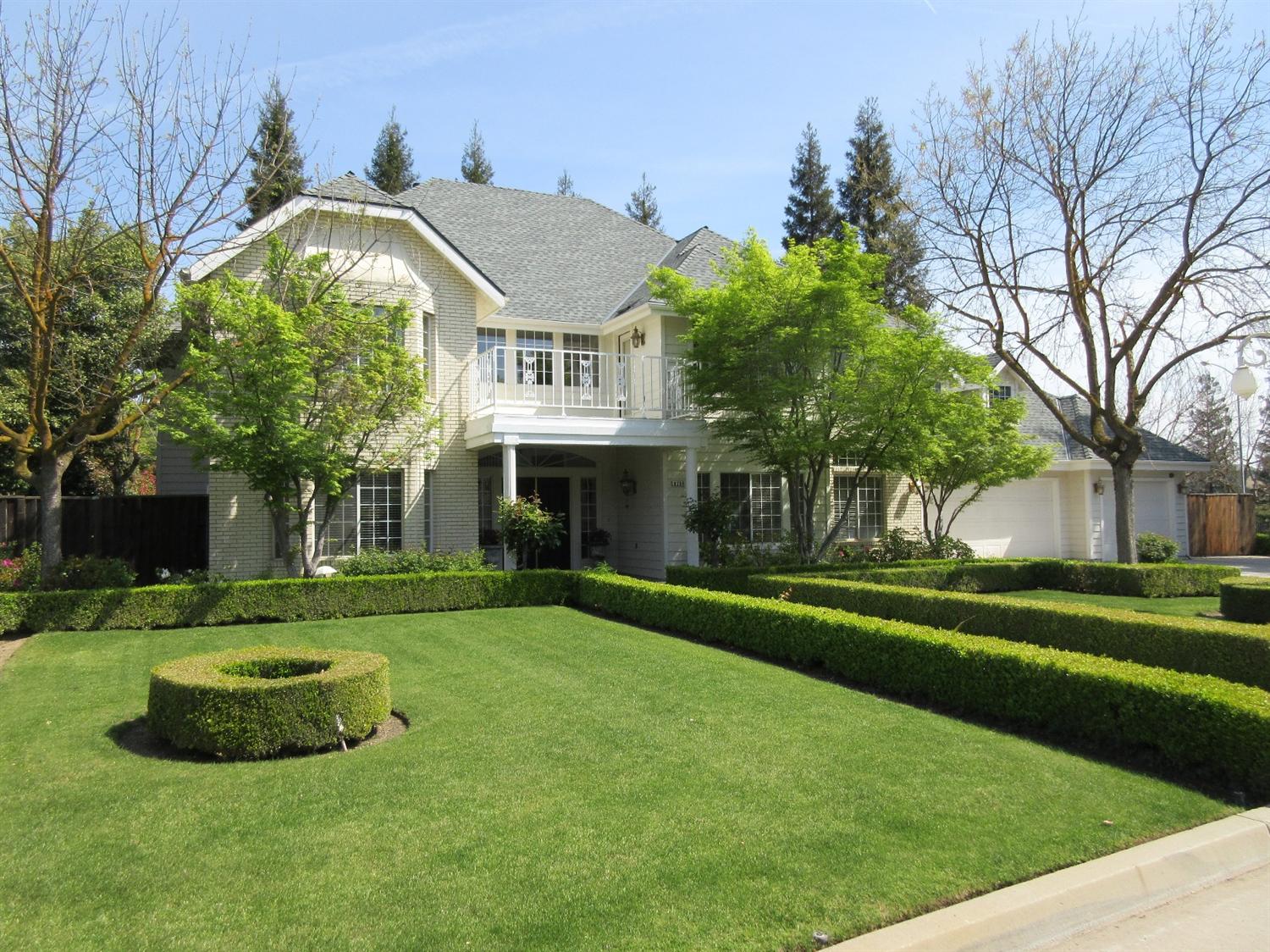 8754 North Glenn Avenue, Fresno, CA 93711