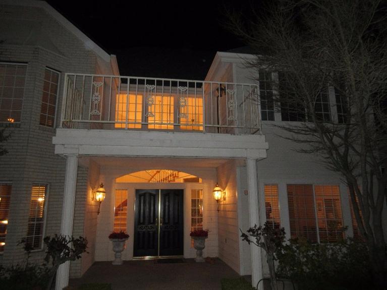 8754 North Glenn Avenue, Fresno, CA 93711