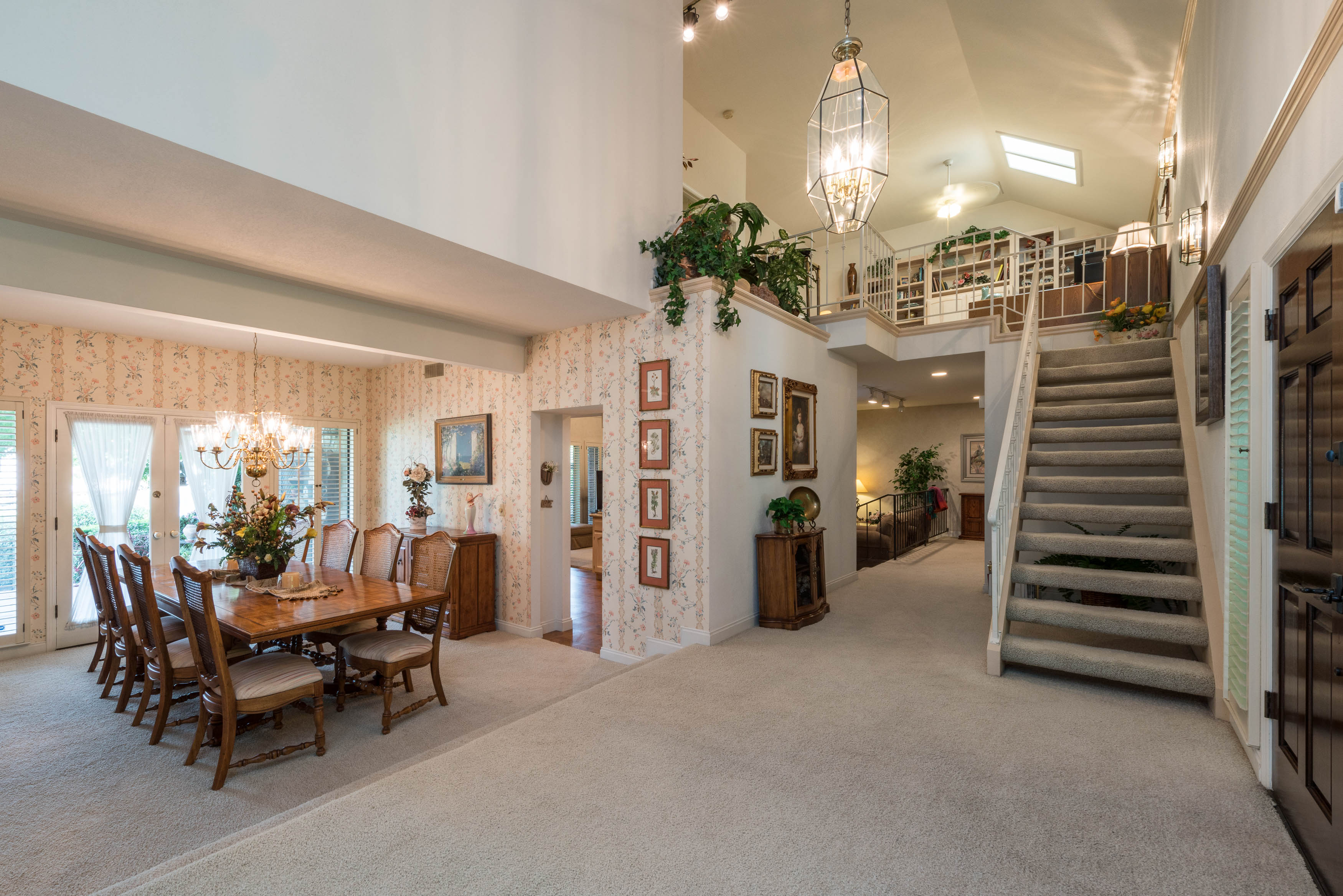 2555 W. Bluff #166, Fresno, United States 93711