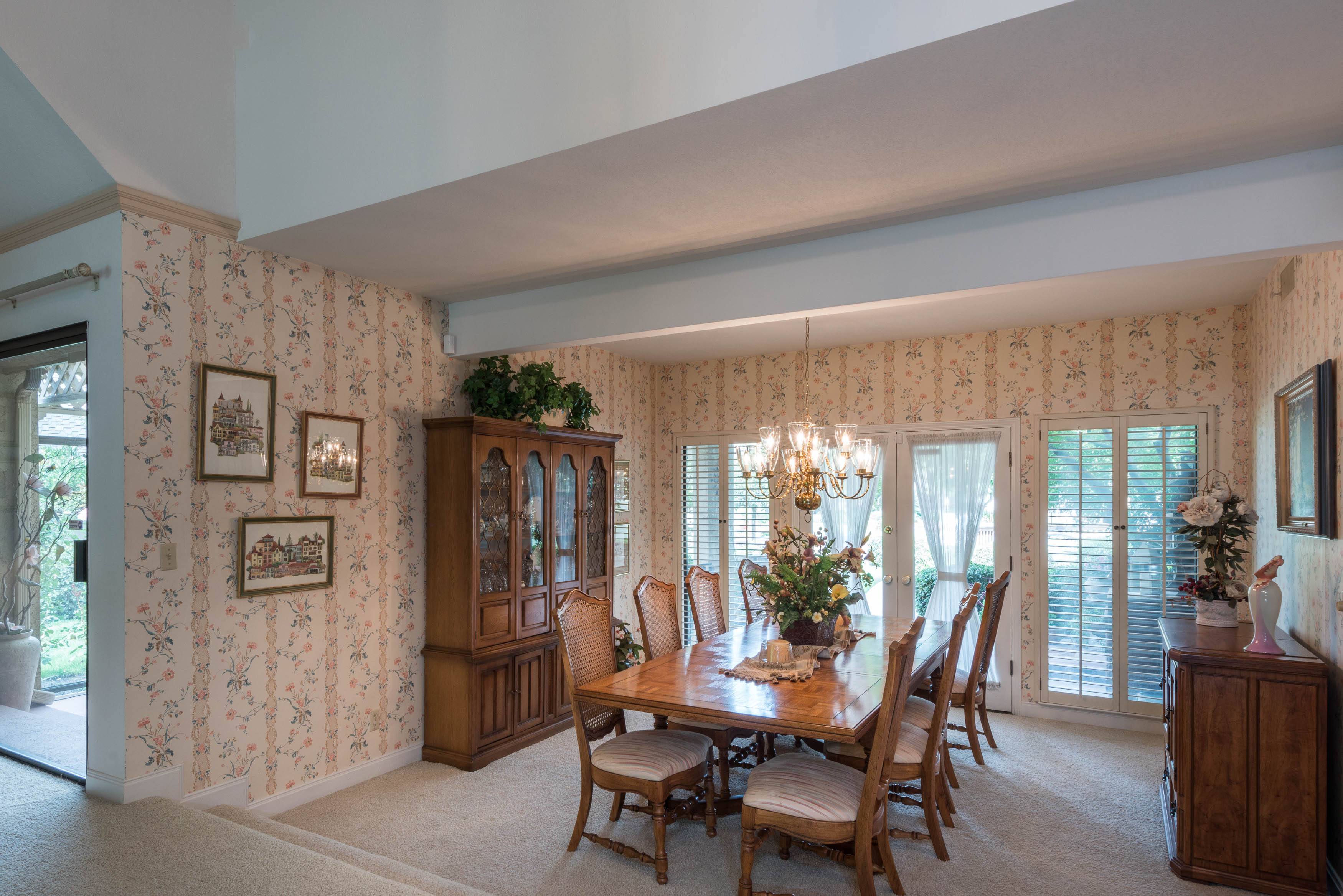 2555 W. Bluff #166, Fresno, United States 93711