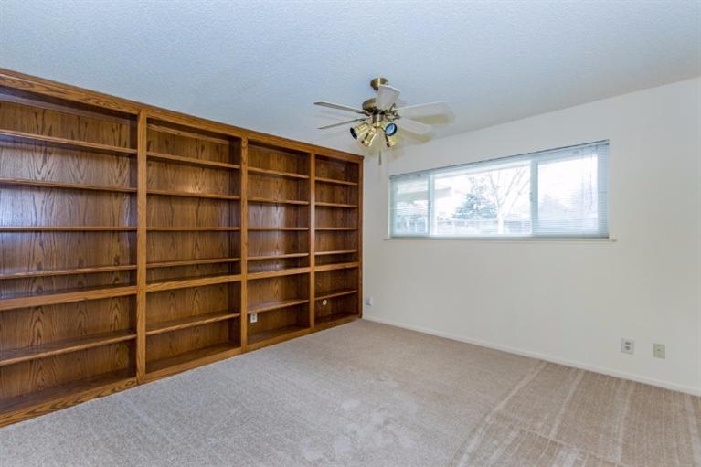 1233 West Moraga Road, Fresno, CA 93711