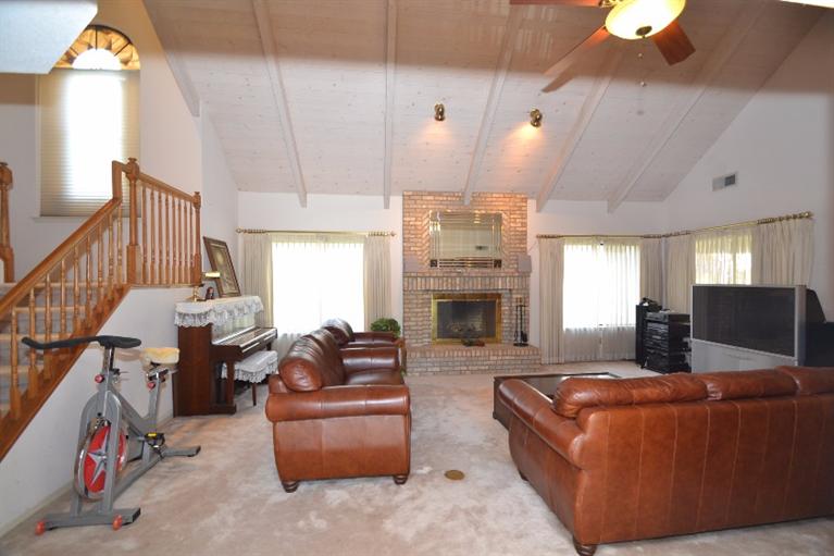 474 West Hagler Avenue, Fresno, CA 93711