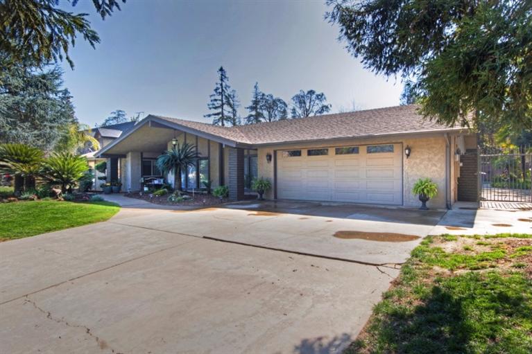 2675 West Tenaya Way, Fresno, CA 93711