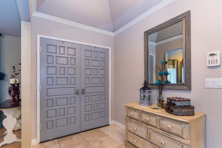 2675 West Tenaya Way, Fresno, CA 93711