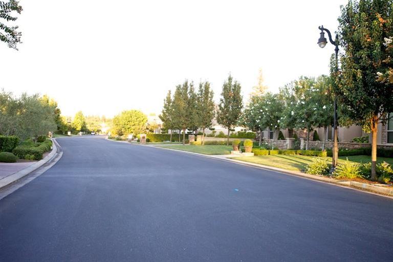 2214 West Thomason Place, Fresno, CA 93711