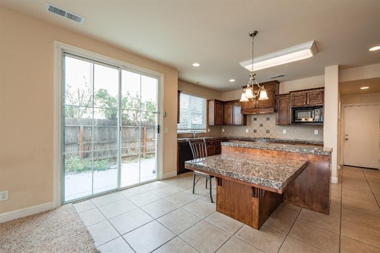 8587 N Paula Ave, Fresno, United States 93720
