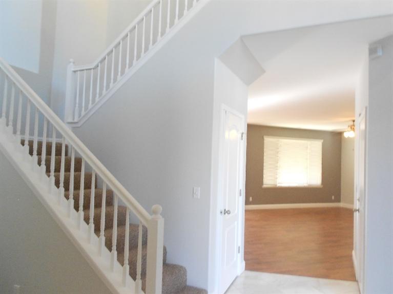 8019 North Paula Avenue, Fresno, CA 93720