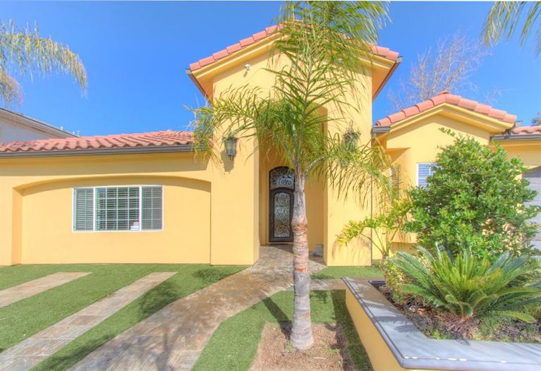 6070 West Bluff Avenue, Fresno, CA 93722