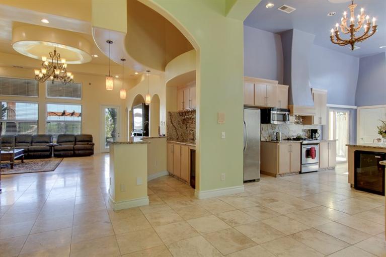 6070 West Bluff Avenue, Fresno, CA 93722