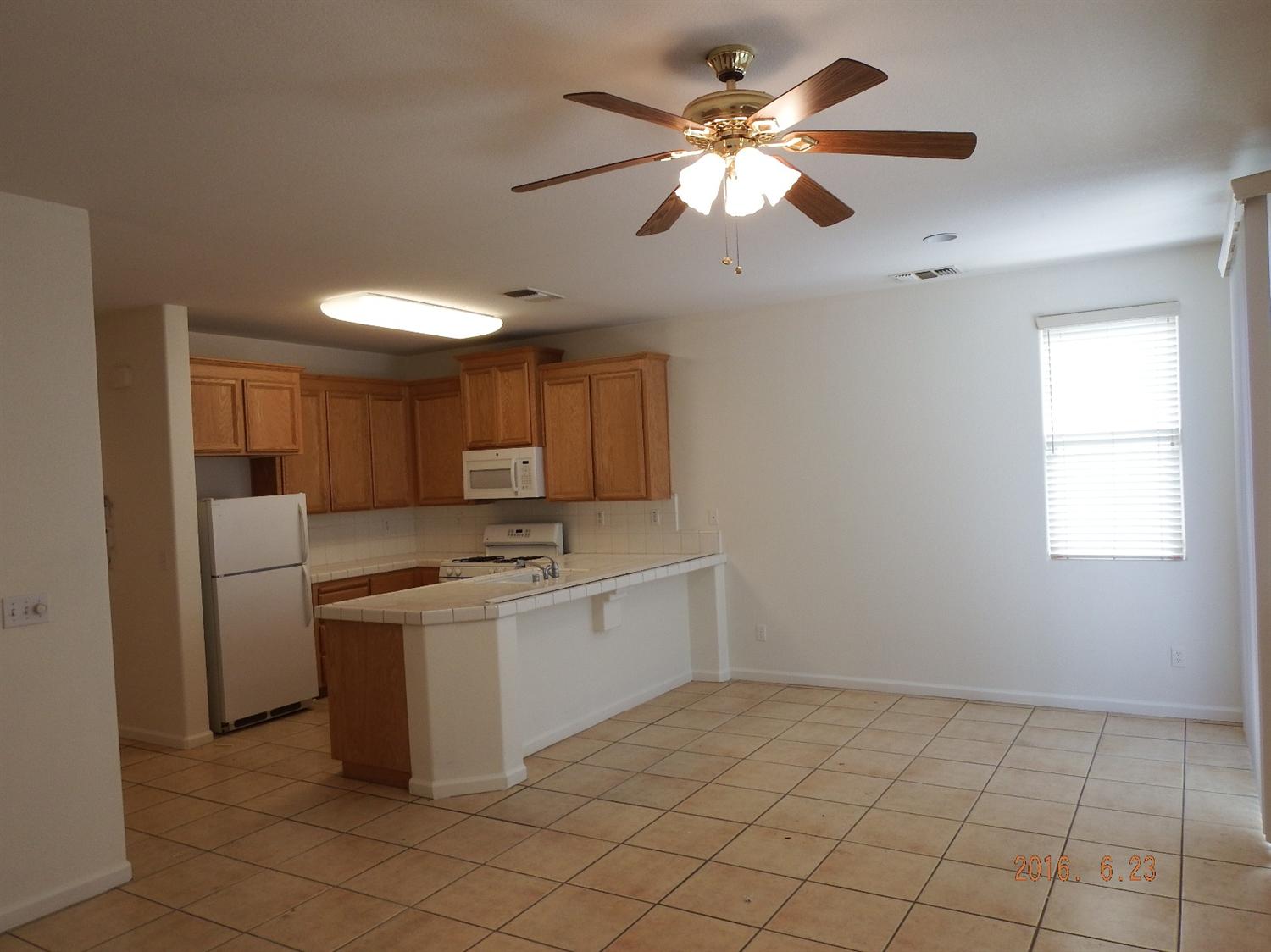 4641 West Javier Way, Fresno, CA 93722