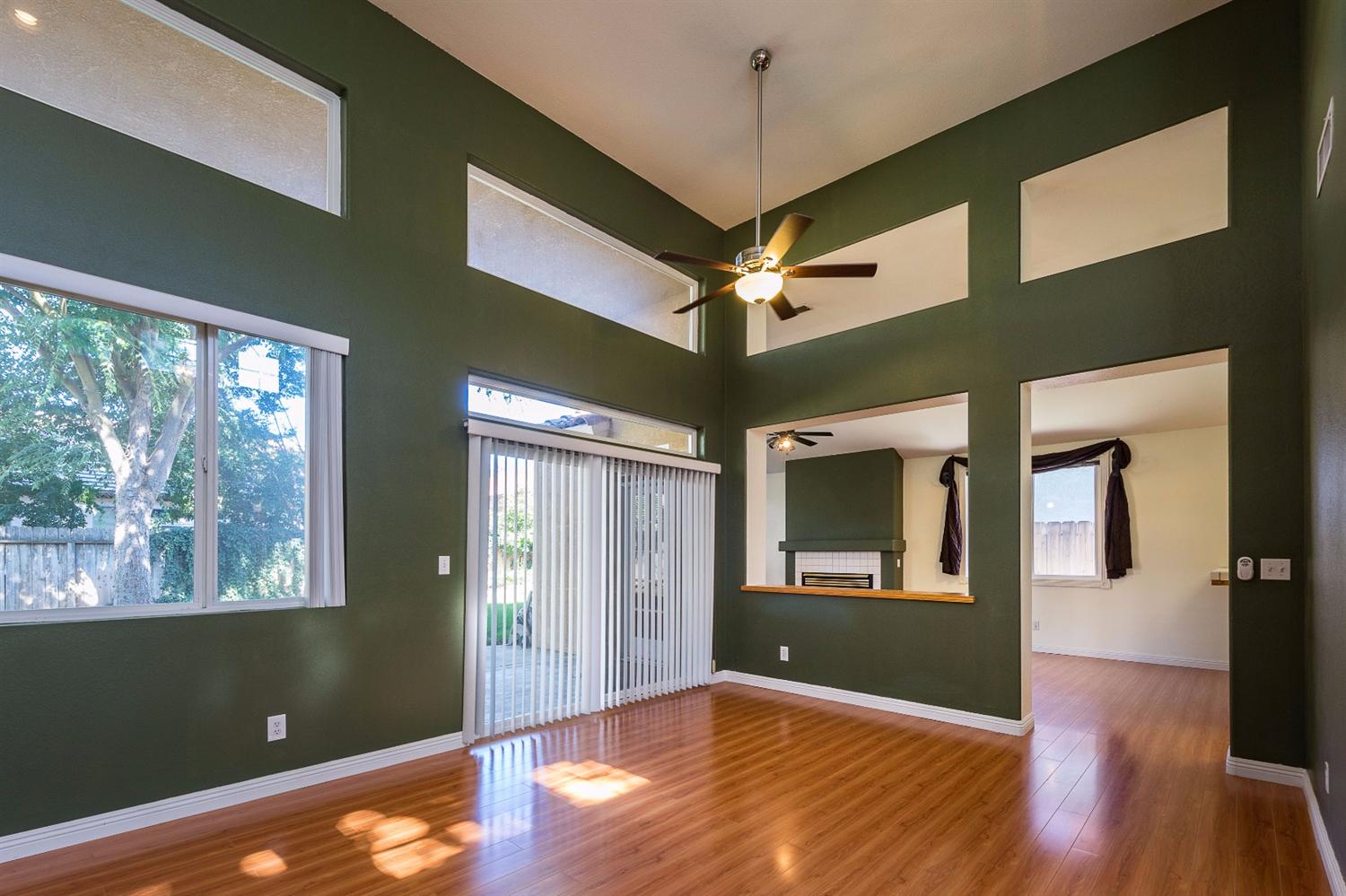 7351 N Bain Ave, Fresno, CA 93722