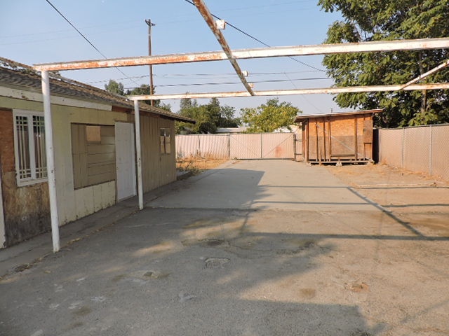 3542 S Frank AveFresno, CA, 93725Fresno County