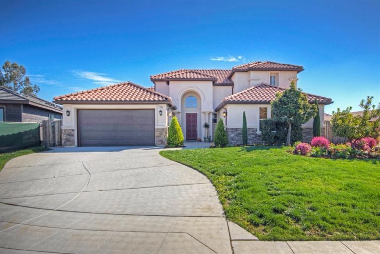 10794 North Matus Avenue, Fresno, CA 93730