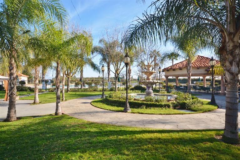 11572 North DEVONSHIRE Avenue, Fresno, CA 93730