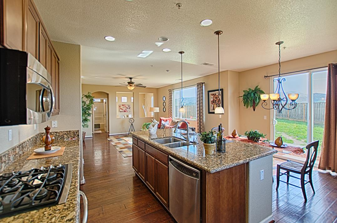 1331 Rossano CT, Salinas, CA 93905