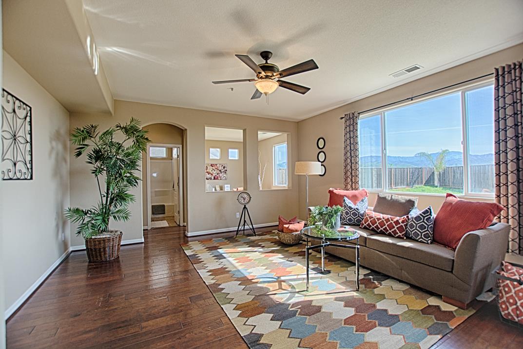 1331 Rossano CT, Salinas, CA 93905