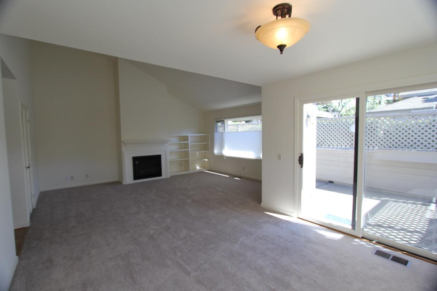 137 White Oaks Ln, Carmel Valley, United States 93924