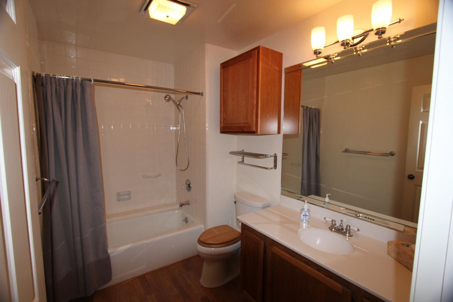 137 White Oaks Ln, Carmel Valley, United States 93924