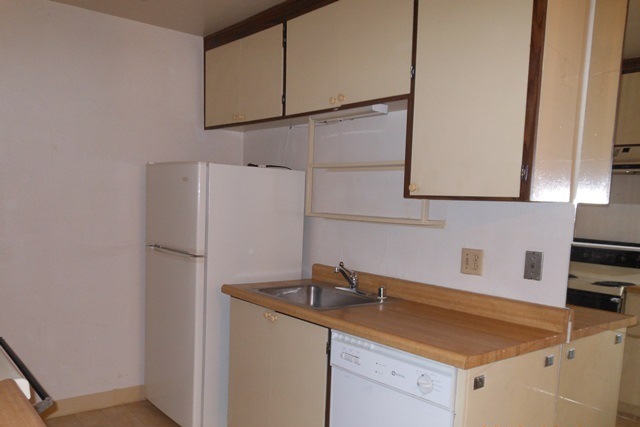 2206 Golden Oaks LaneMonterey, CA, 93940Monterey County