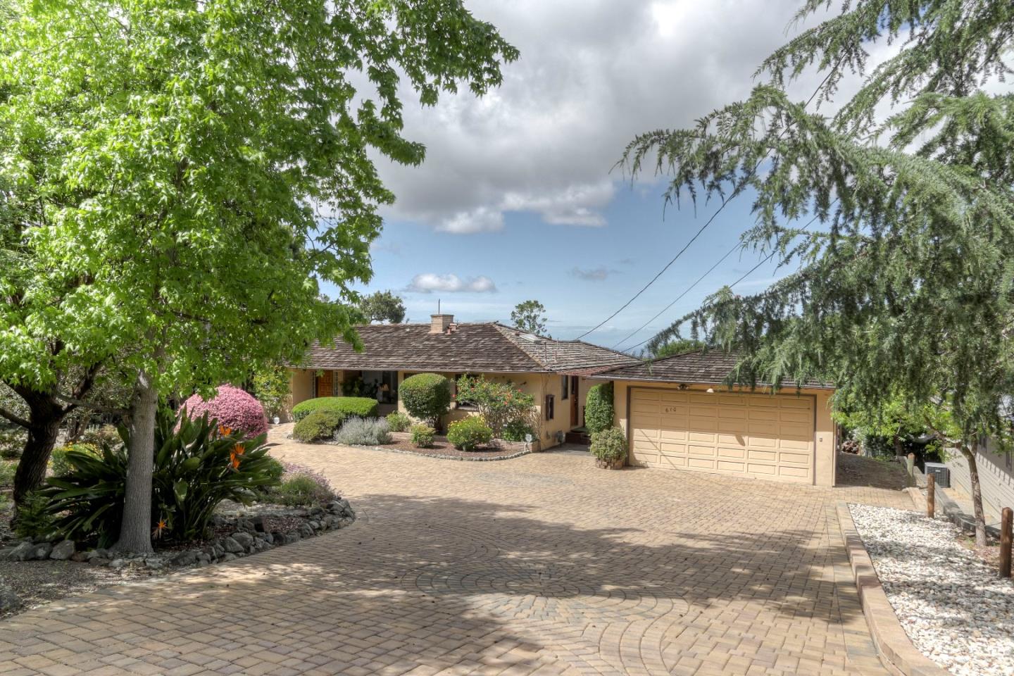 384 Greendale Way