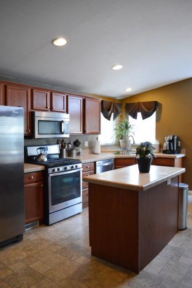 El Dorado Mobile Home Park 600 E. Weddell Dr. #215Sunnyvale, CA 94089