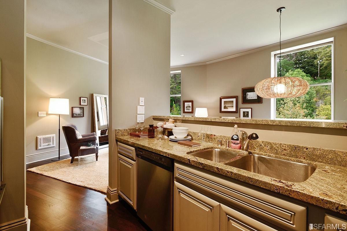 355 Buena Vista Avenue, San Francisco, CA 94117
