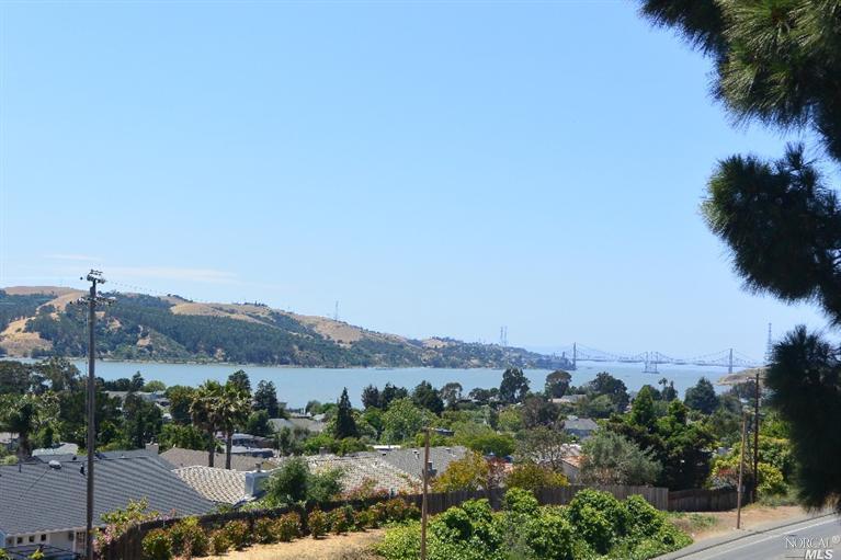 1216 W 4th Street, Benicia, United States 94510